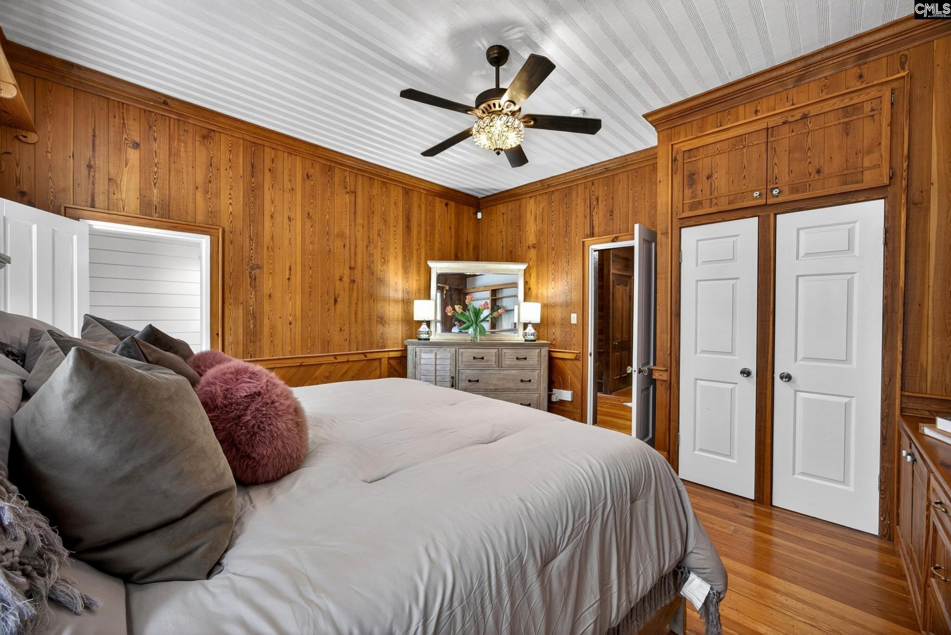 210 Shorebreeze Drive  Photo 20