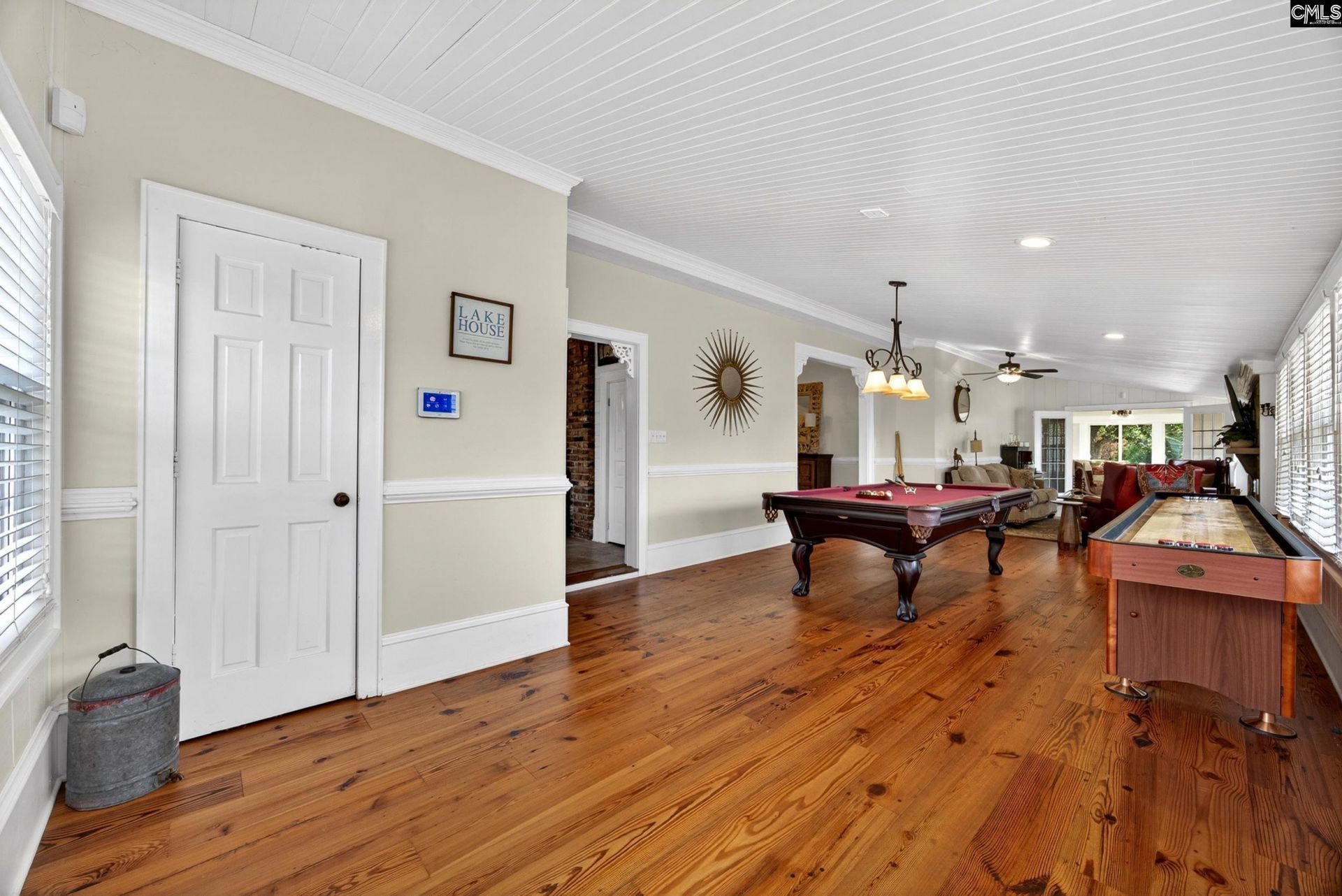 210 Shorebreeze Drive  Photo 31