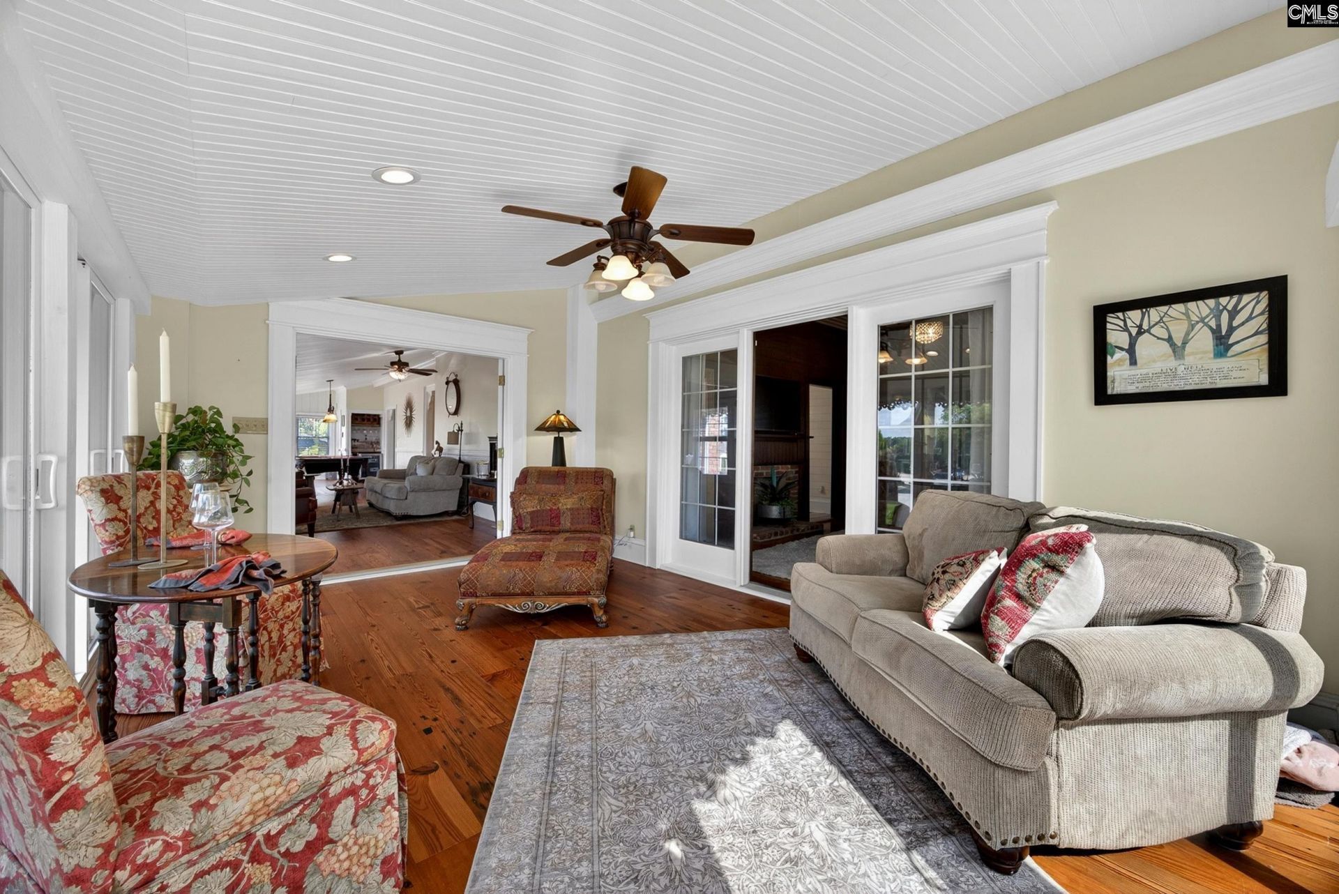 210 Shorebreeze Drive  Photo 36