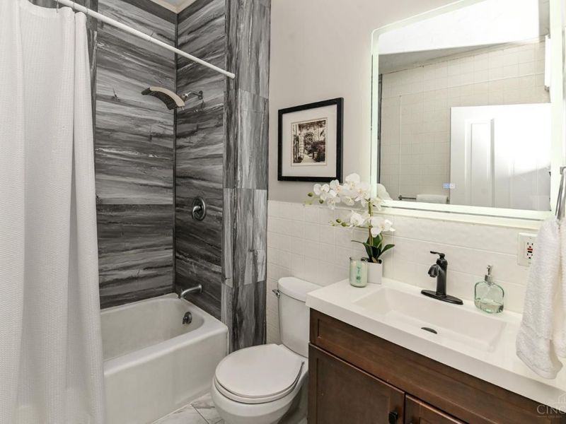 4235 Vine Street, Cincinnati, OH 45217 Photo 32