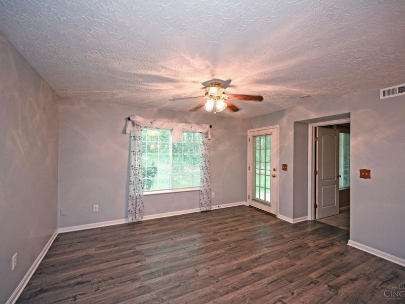 101 Ledgerwoods, Amelia, OH 45102 Photo 13