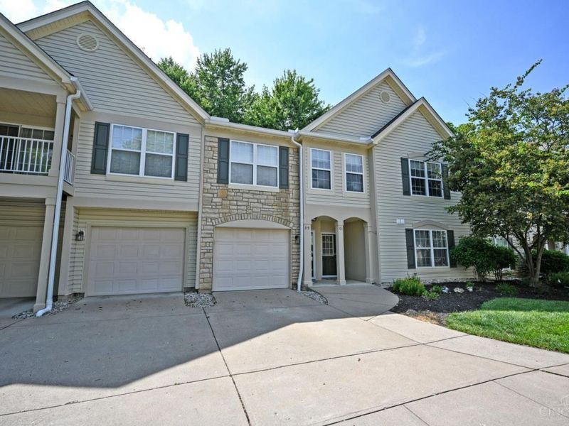 101 Ledgerwoods, Amelia, OH 45102 Photo 2