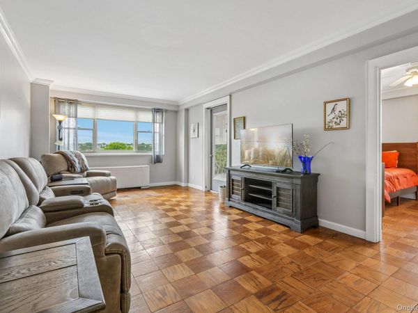 30 Lake Street , Unit 3J, White Plains, NY 10603