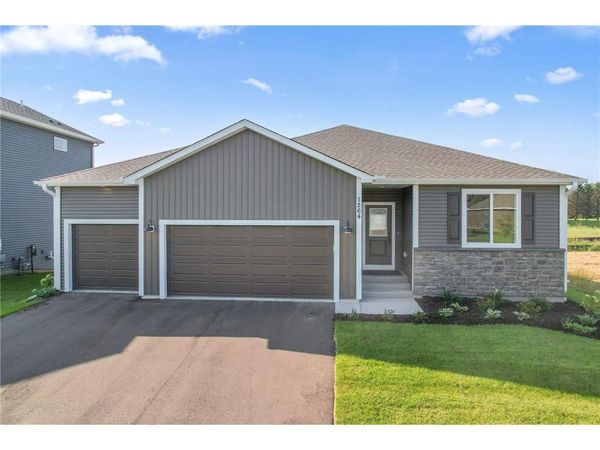 1566 Applegate Road, New Richmond, WI 54017