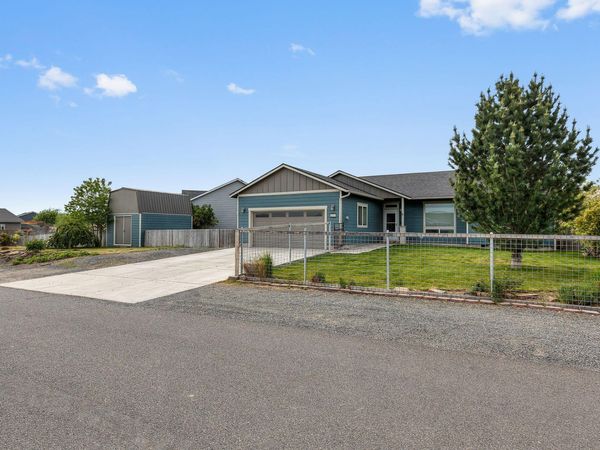 630 E A Street, Culver, OR 97734