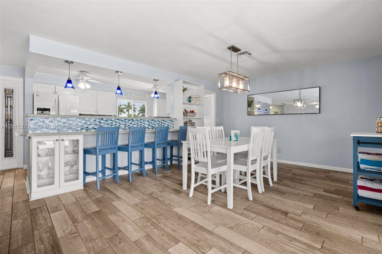 3014 SE 17th Avenue , Cape Coral, FL 33904 Photo