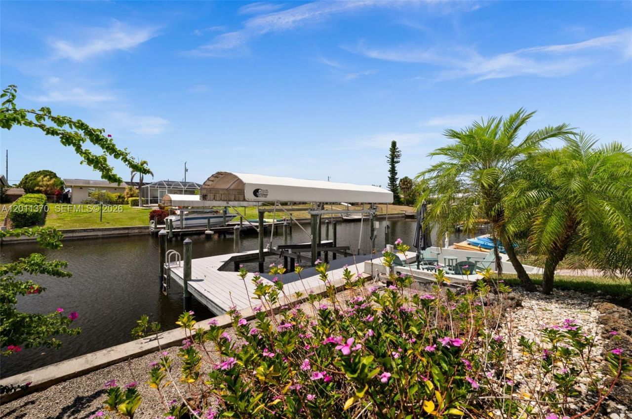 3014 SE 17th Avenue , Cape Coral, FL 33904 Photo
