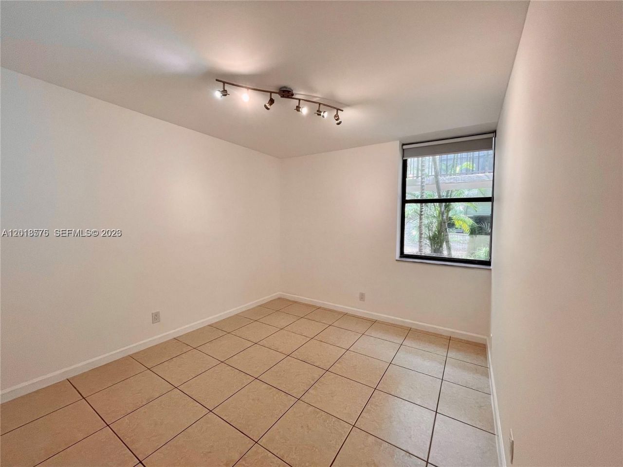 20441 NE 30th Ave , Unit 122-9, Aventura, FL 33180 Photo