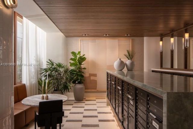 3900 Alton Road , Unit 305, Miami Beach, FL 33140 Photo
