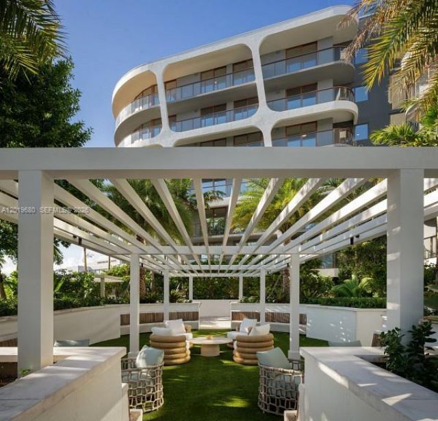 3900 Alton Road , Unit 305, Miami Beach, FL 33140 Photo
