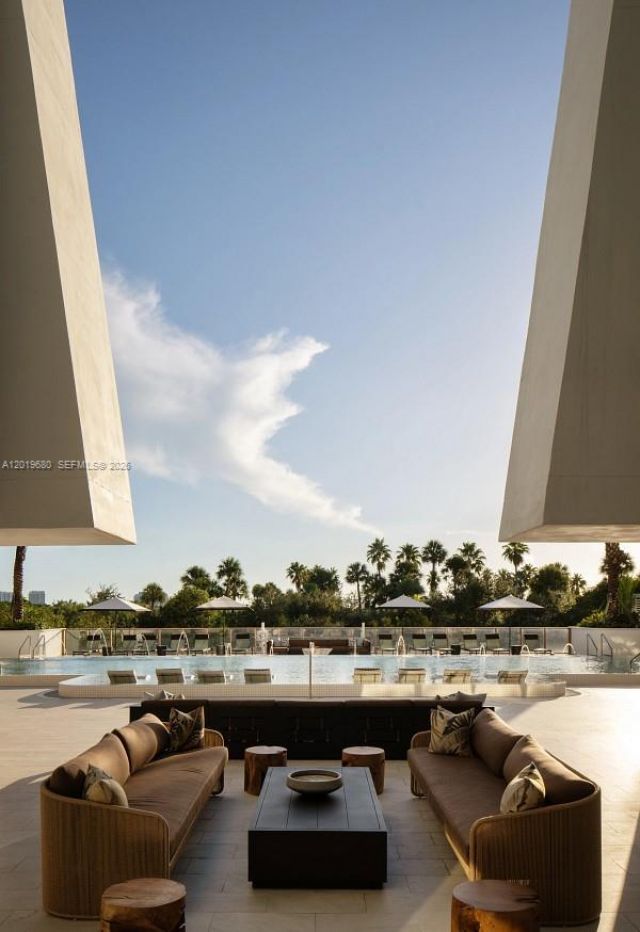 3900 Alton Road , Unit 305, Miami Beach, FL 33140 Photo