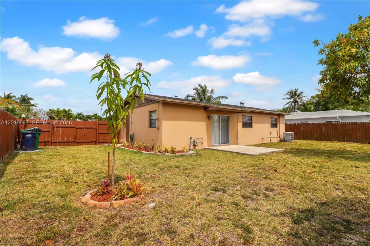 15502 SW 102nd Ave, Miami, FL 33157 Photo