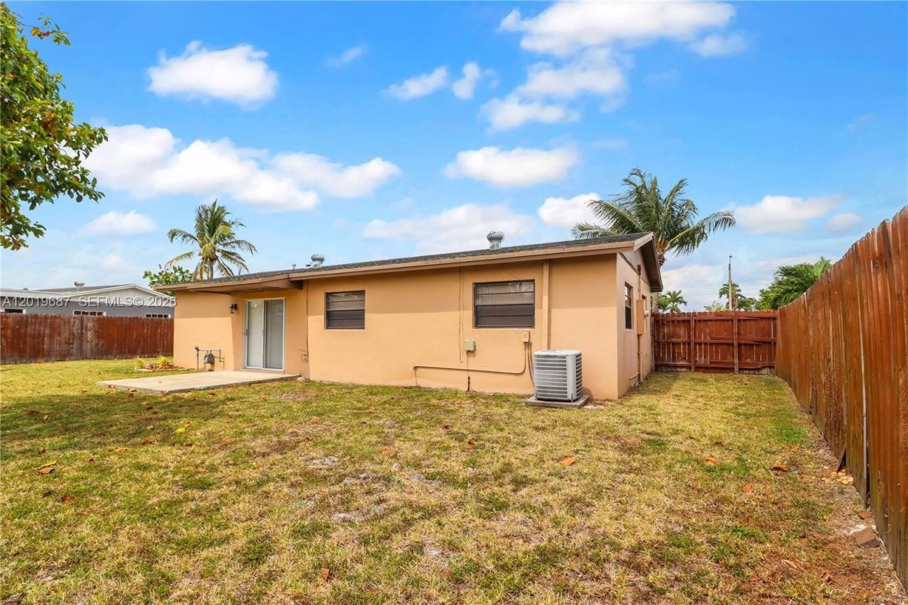 15502 SW 102nd Ave, Miami, FL 33157 Photo