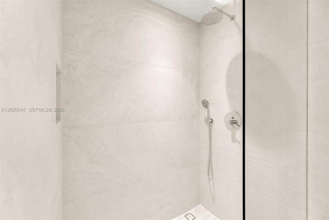 800 West Ave , Unit PH11, Miami Beach, FL 33139 Photo