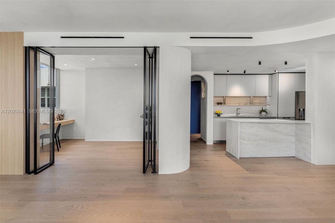 800 West Ave , Unit PH11, Miami Beach, FL 33139 Photo