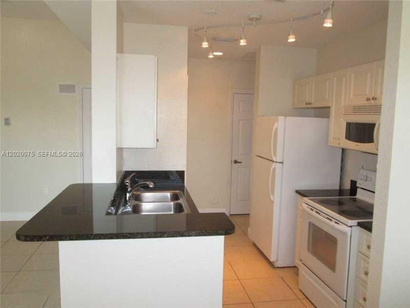 21000 SW 87th Ave , Unit 307, Cutler Bay, FL 33189 Photo