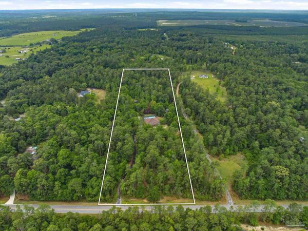 5111 Pilgrim Trl W, Molino, FL 32577