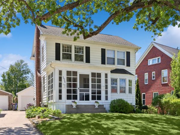 1925 2nd Ave SE , Cedar Rapids, IA 52403