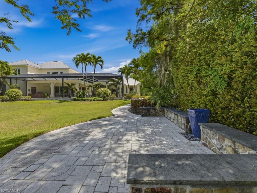 7051 Hunters Rd , Naples, FL 34109 Photo