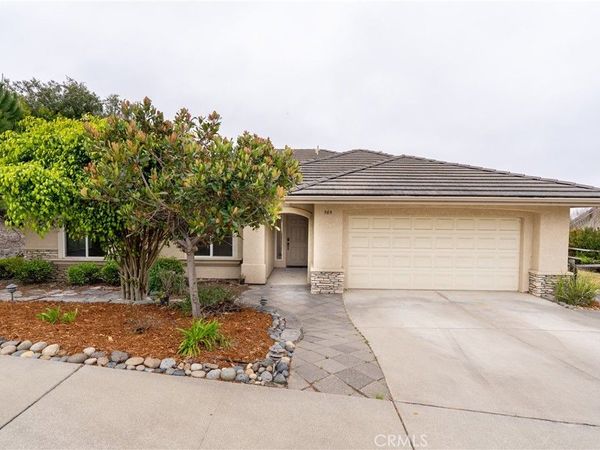 565 Rosemary Ln, Arroyo Grande, CA 93420
