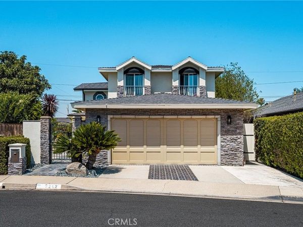 2342 Cynthia Court, Costa Mesa, CA 92627