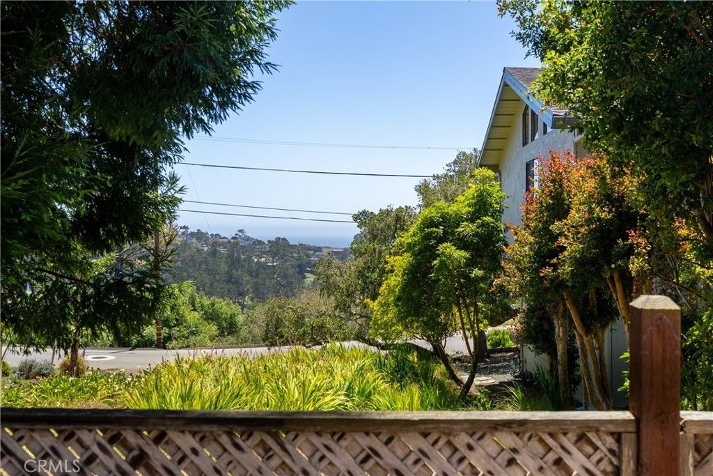 676 Canterbury, Cambria, CA 93428 Main Photo
