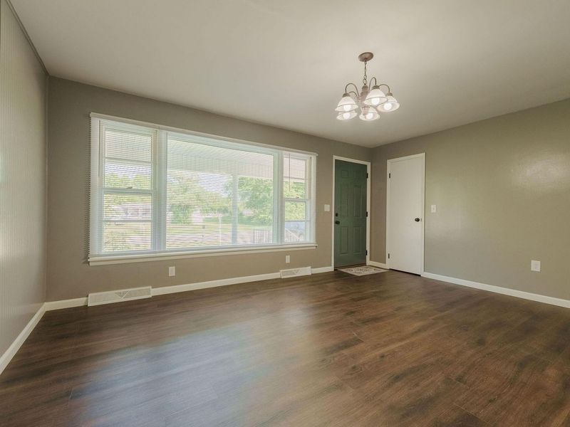 375 Kingston Pike , Circleville, OH 43113 Photo 7
