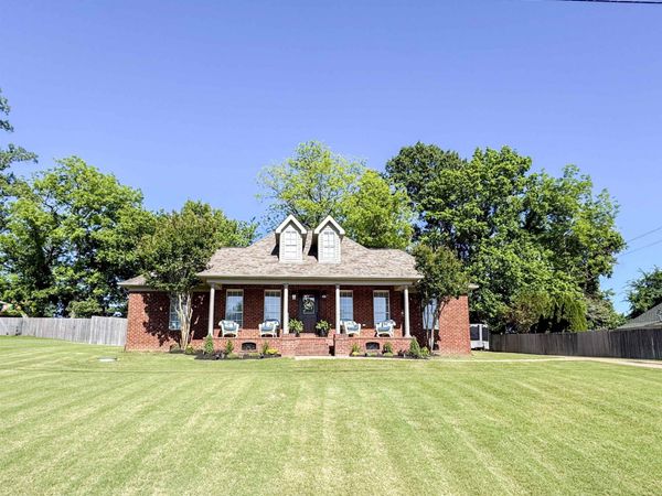 454 STERLING FARM DR, Atoka, TN 38004