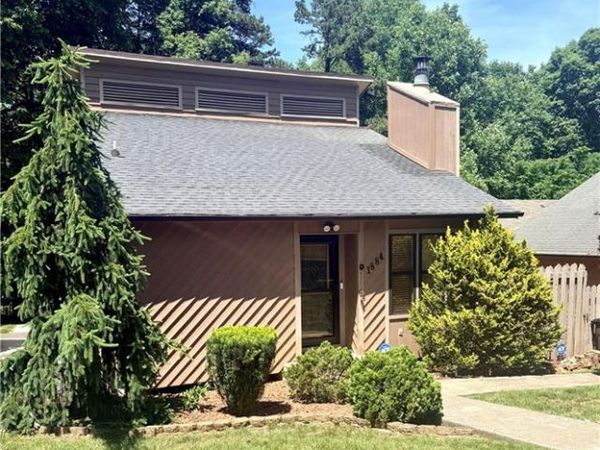 1884 Stonewood Drive SW, Winston-Salem, NC 27103