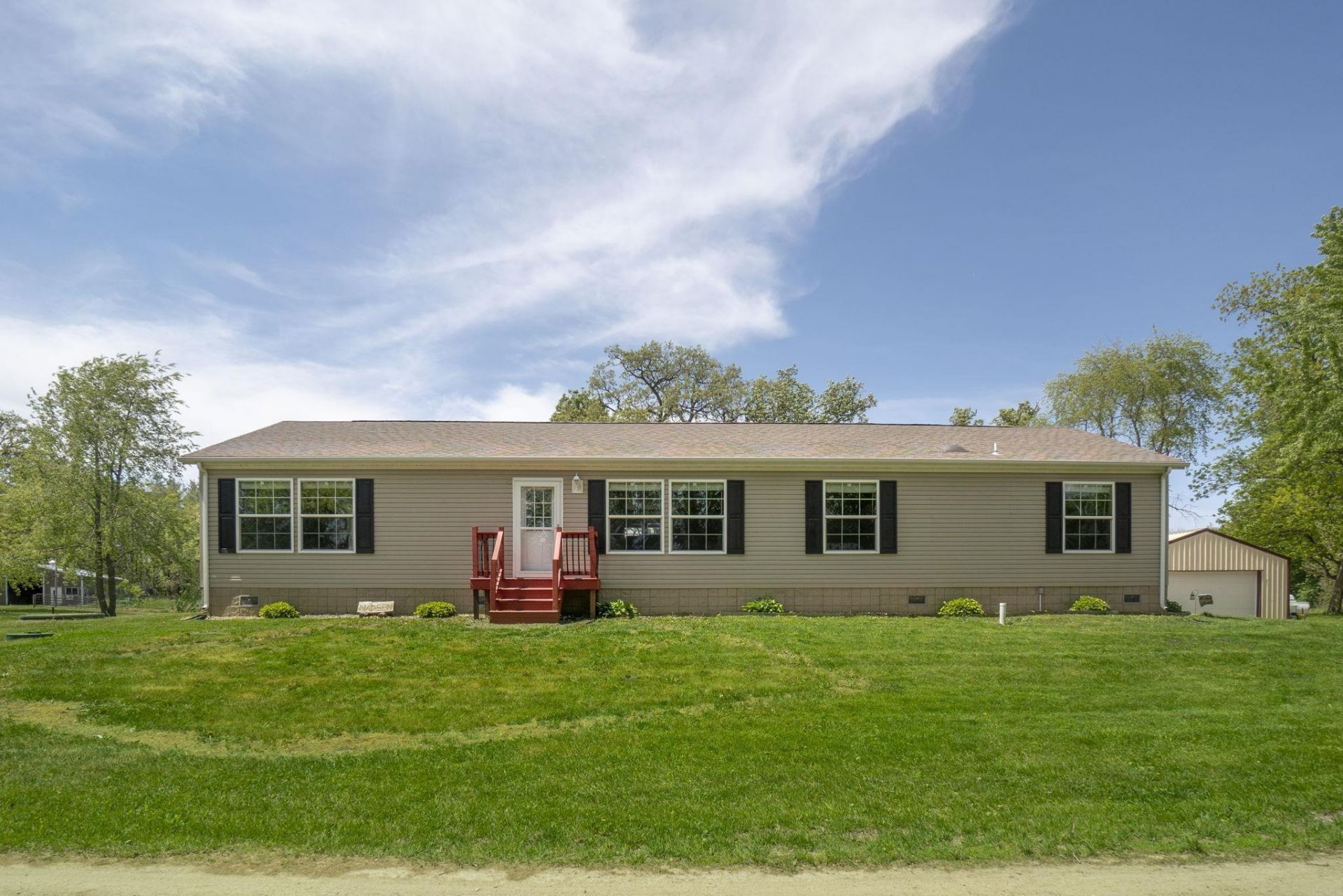 2413 220 Street, Tripoli, IA 50676 Main Photo