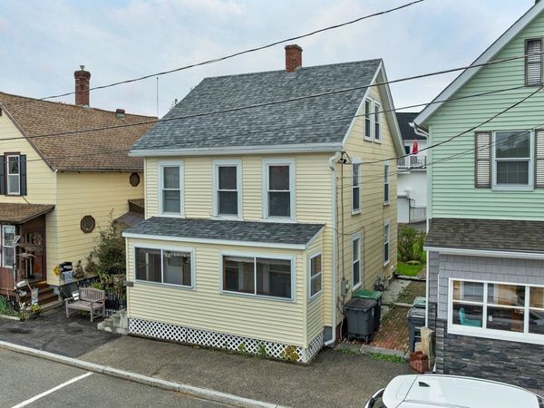 6 Central Street, Pembroke, NH 03275