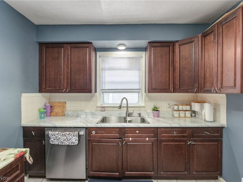 1631 Cohassett Avenue, Lakewood, OH 44107 Photo 32