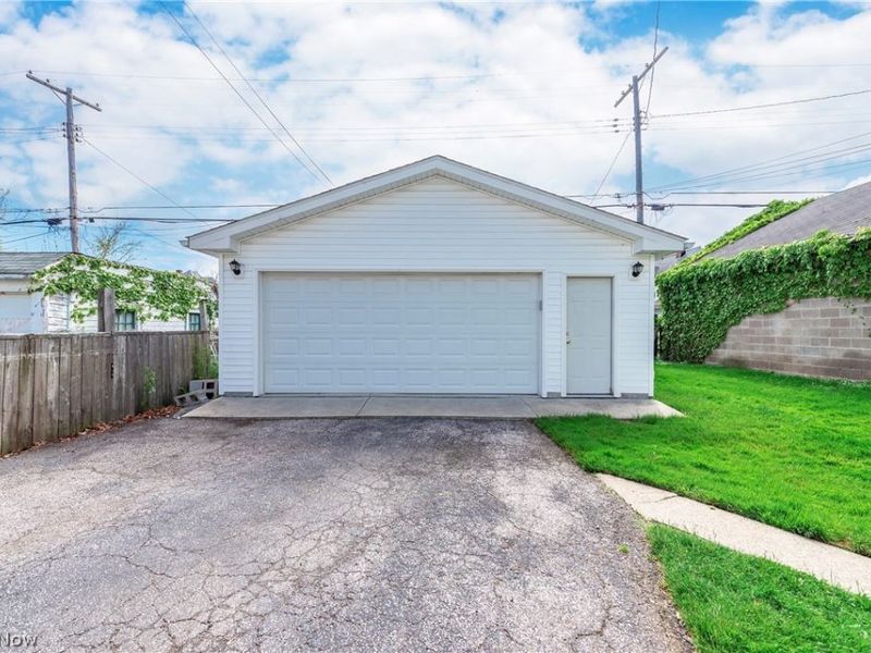 1631 Cohassett Avenue, Lakewood, OH 44107 Photo 35