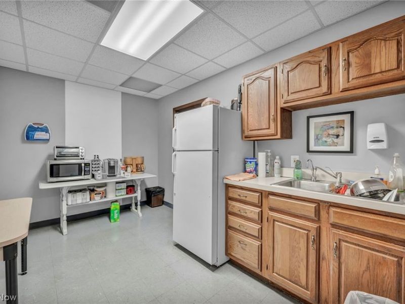 520 Broadway, Lorain, OH 44052 Photo 34
