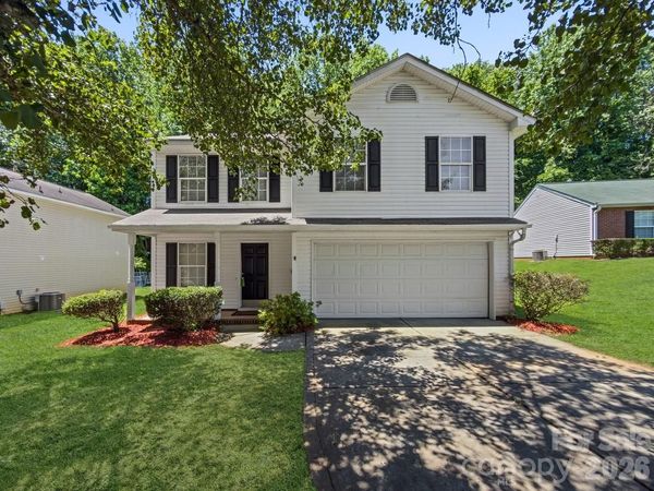 2114 Pleasant Dale Drive , Charlotte, NC 28214