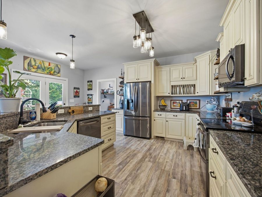 Property Image 11