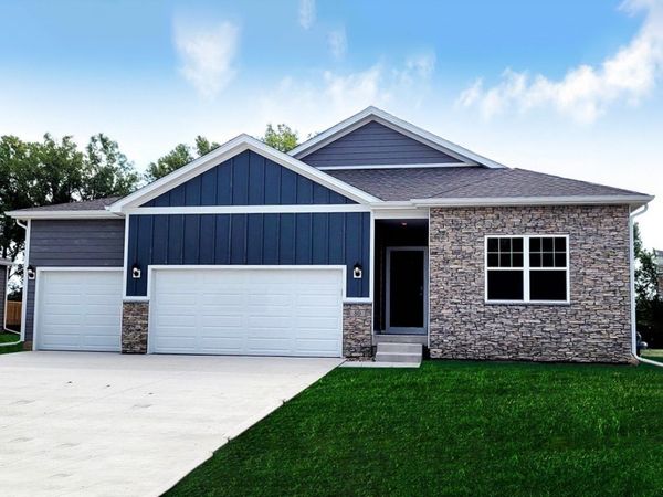3708 Rueben Drive , Marion, IA 52302