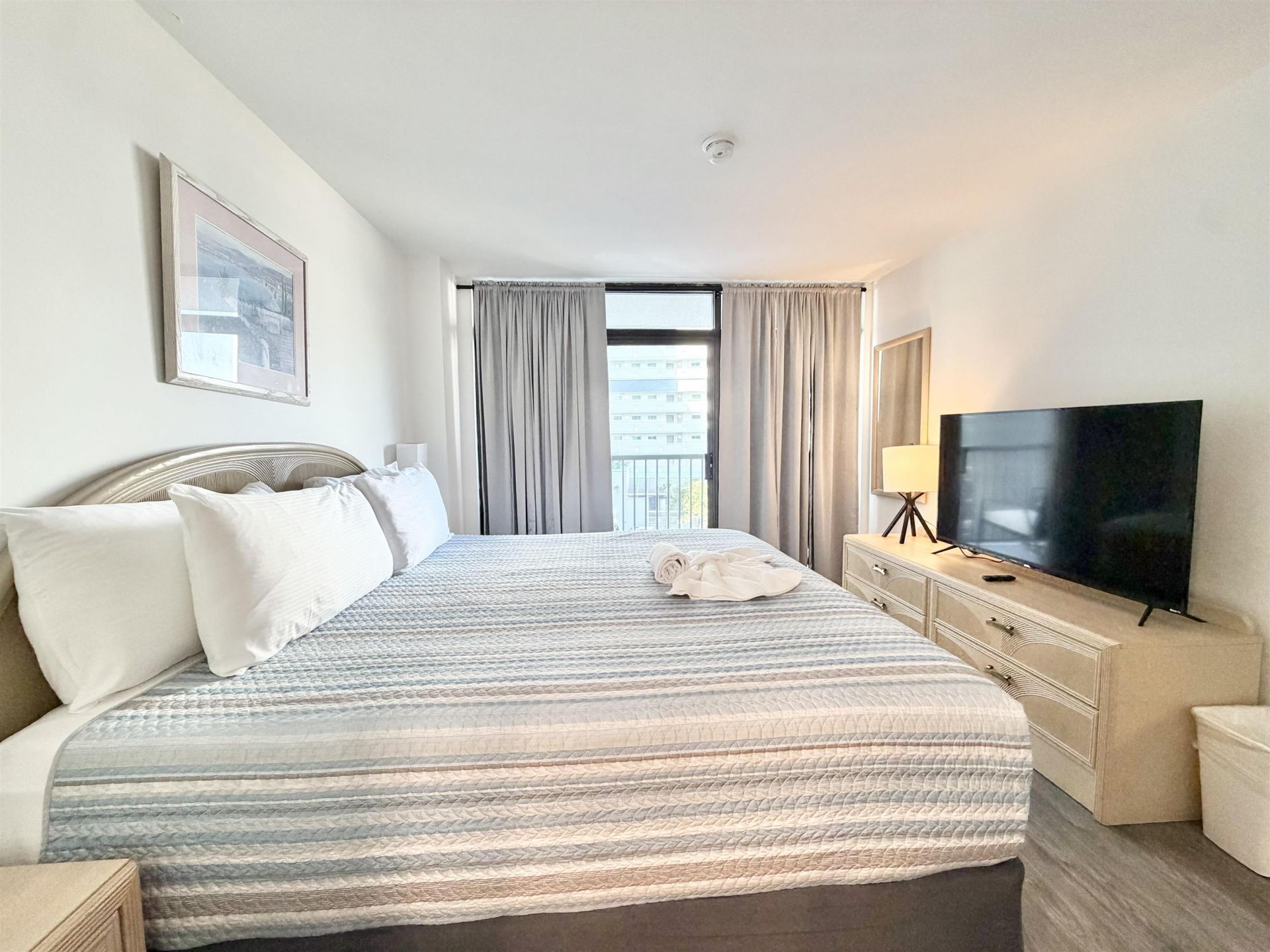 5308 N Ocean Blvd. Photo 4
