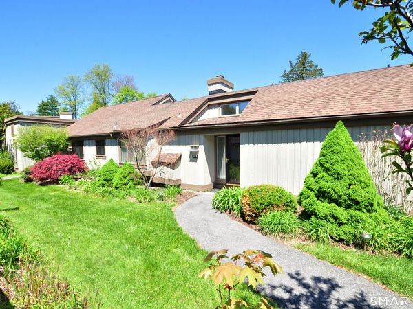 47 Heritage, Unit B, Southbury, CT 06488