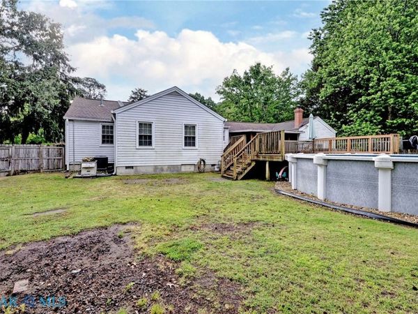 15 Rutledge Road , Newport News, VA 23601