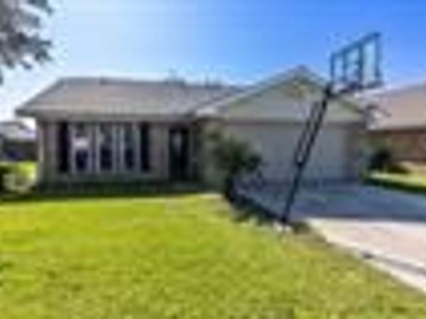 5663 Smoky Hill, Lake Charles, LA 70605
