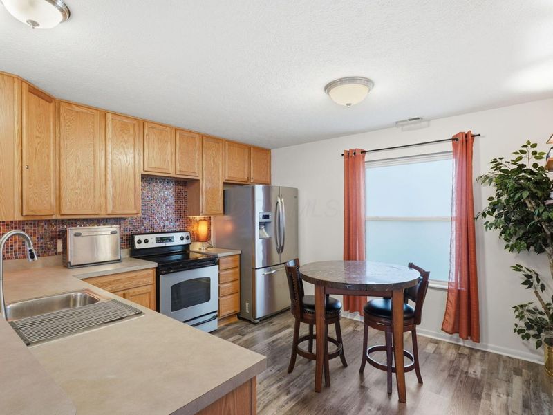 3039 Cumberland Woods Drive, Columbus, OH 43219 Photo 10