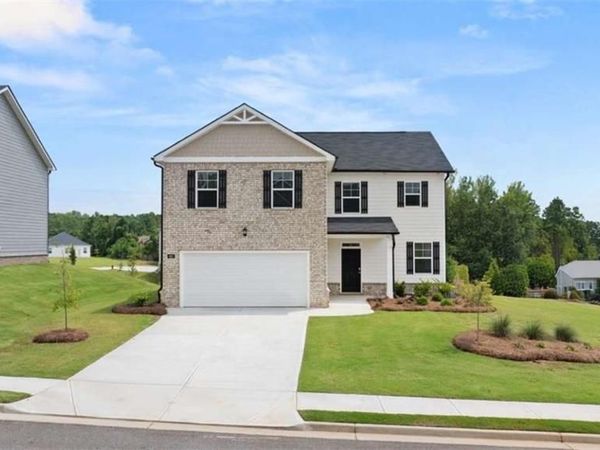 100 White Spruce Way , Newnan, GA 30265