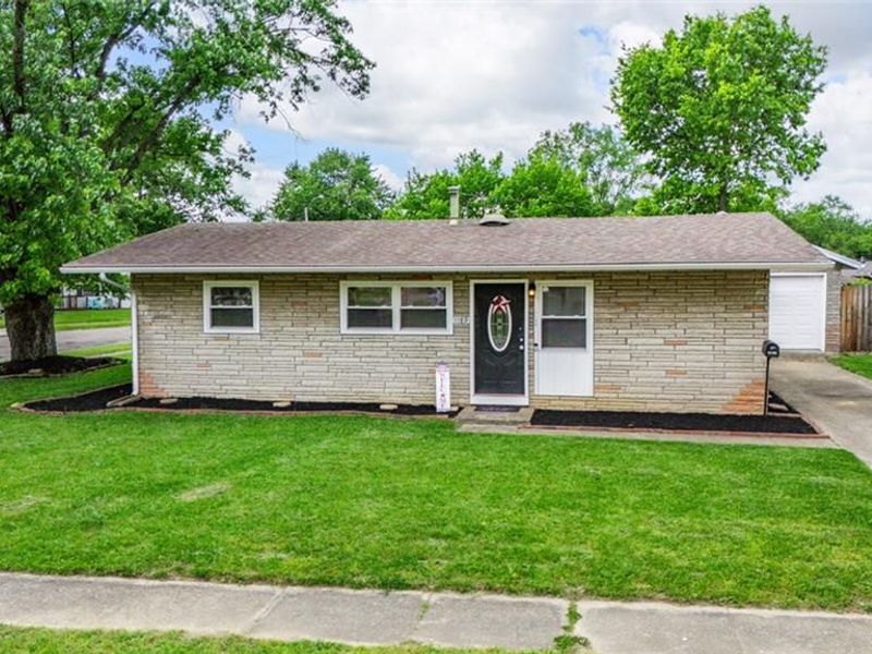 1189 Share Drive, Riverside, OH 45432 Photo 1