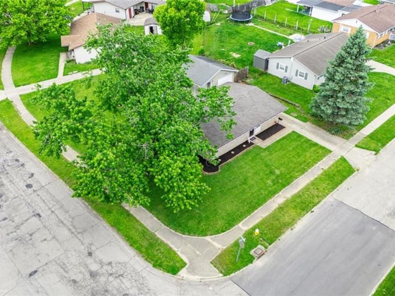 1189 Share Drive, Riverside, OH 45432 Photo 10