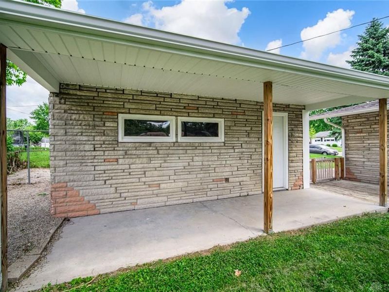1189 Share Drive, Riverside, OH 45432 Photo 28