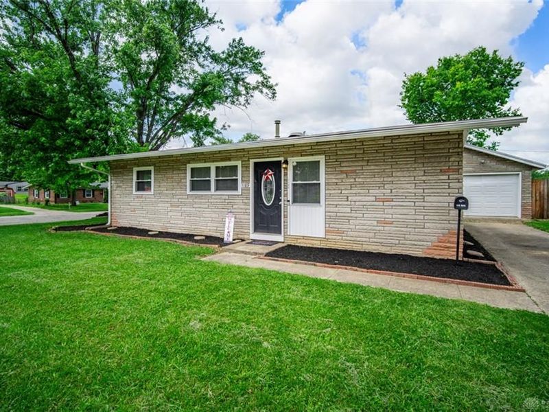 1189 Share Drive, Riverside, OH 45432 Photo 6