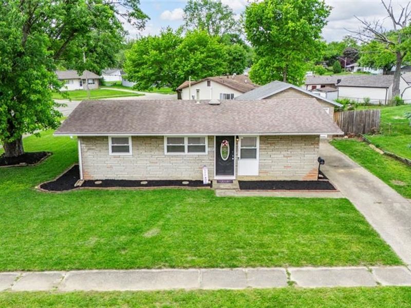 1189 Share Drive, Riverside, OH 45432 Photo 7