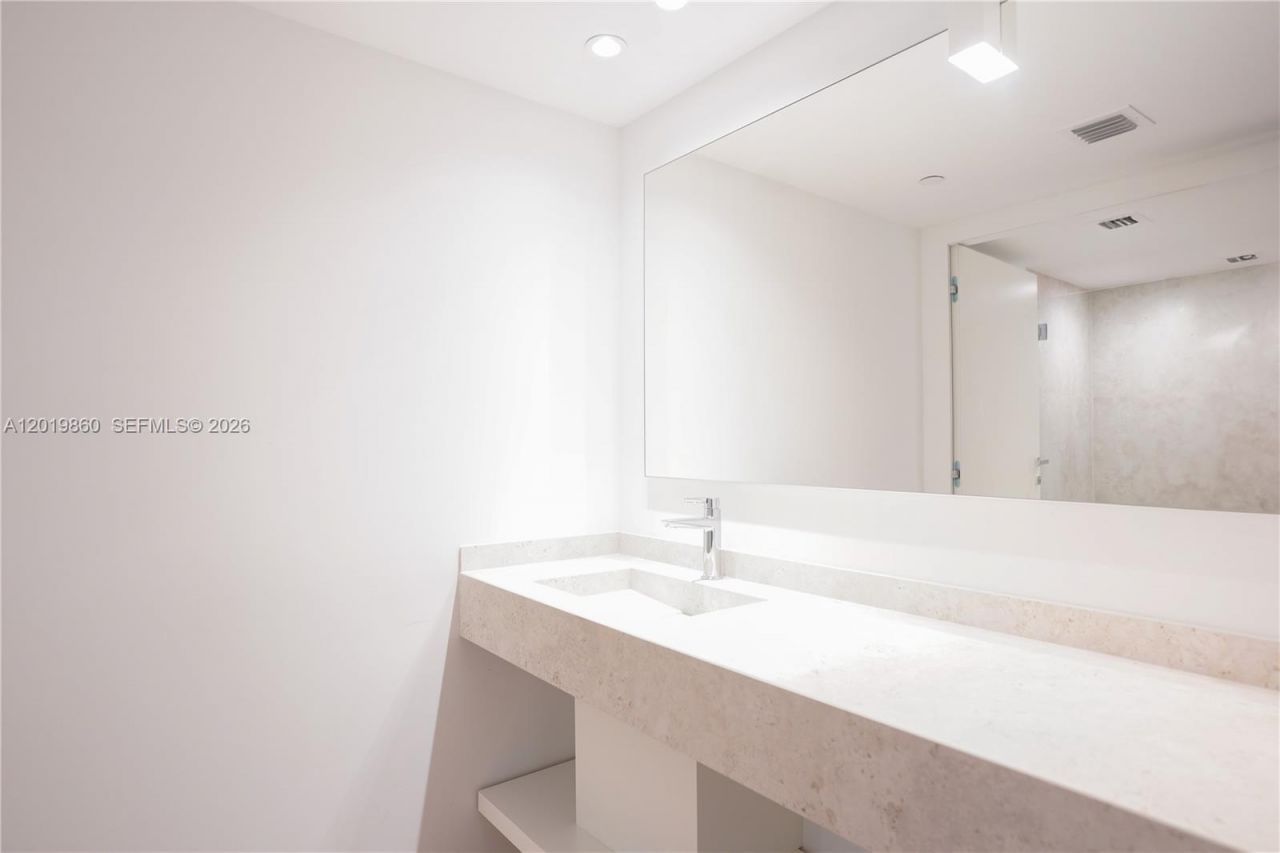 10250 Collins Avenue, Unit 407, Bal Harbour, FL 33154 Photo