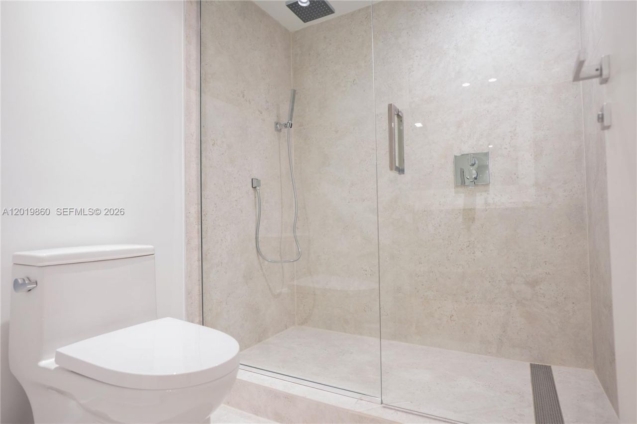 10250 Collins Avenue, Unit 407, Bal Harbour, FL 33154 Photo